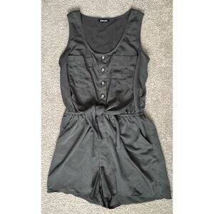 Express Women’s Jumpsuit Shorts Size Medium Sleeveless Tie Know Details Olive